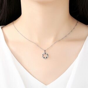 *CAMARI* Silver x Zircon Round Pendant Necklace